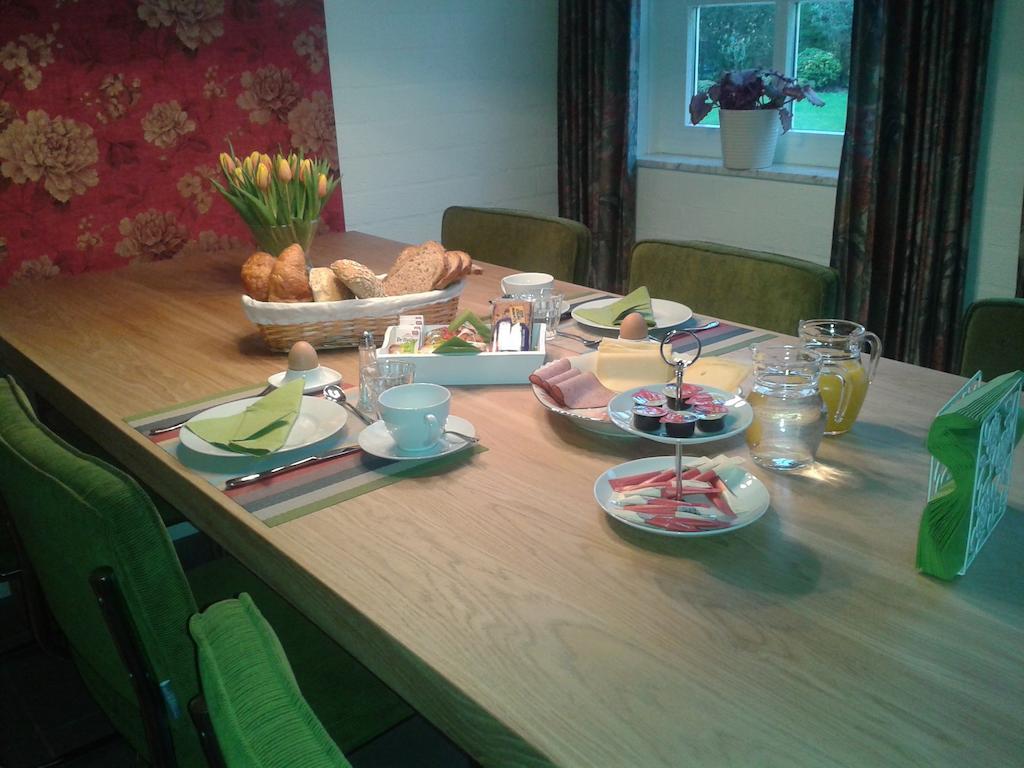 Bed En Breakfast Het Loo Bergeijk Bagian luar foto