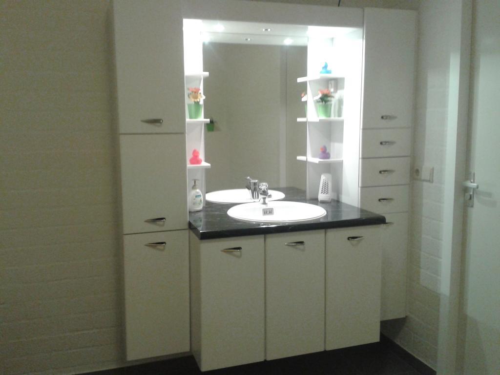 Bed En Breakfast Het Loo Bergeijk Ruang foto
